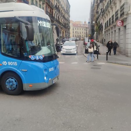 Alojamiento Central Madrid Extérieur photo